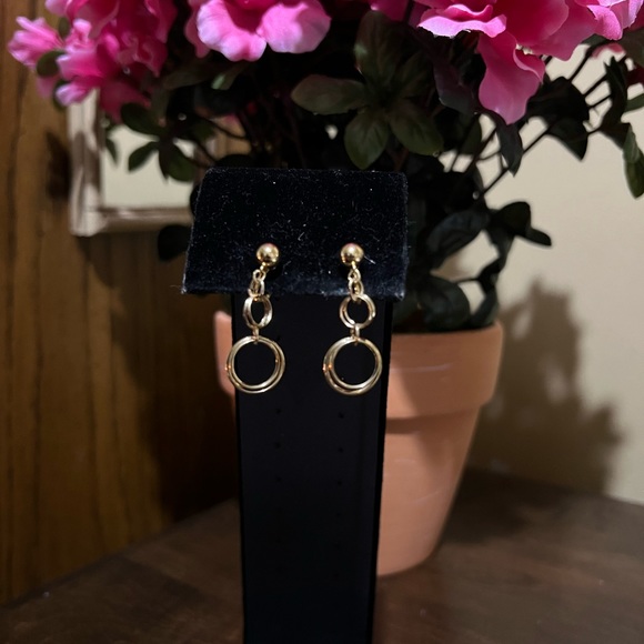 vintage trifari gold tone clip on dangle classic double clip earrings